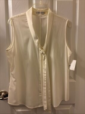 Calvin Klein Cream Sleeveless Tie-Neck Blouse